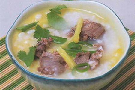 香菜牛肉粥 驅寒暖胃 香菜牛肉粥 驅寒暖胃