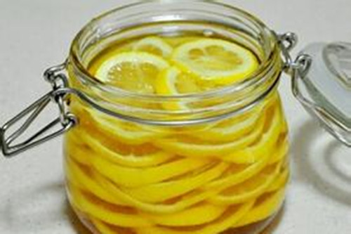 蜂蜜檸檬，美白祛斑排毒等9大功效