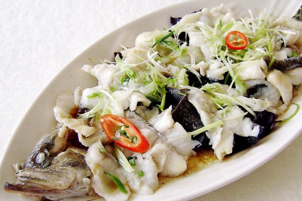 清蒸魚怎麼做 清蒸魚頭的做法