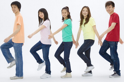 原地踏步也是一種很好的運動方法