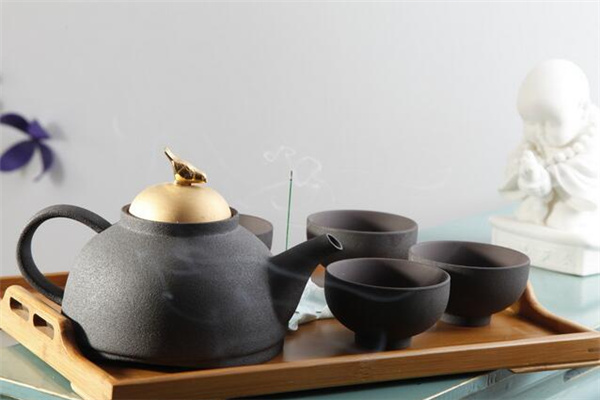 看《本草中國》說“本草”故事：百年古方 中醫藥茶 