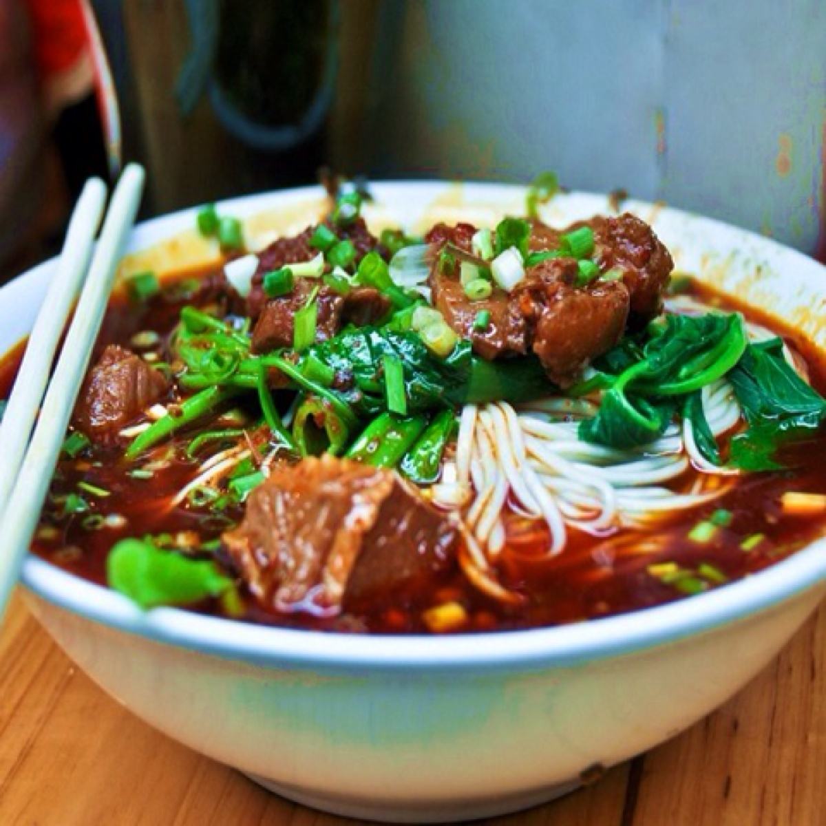 面條高湯的熬制方法_怎樣做牛肉面