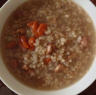 核桃花生粥 安神補腦效果好
