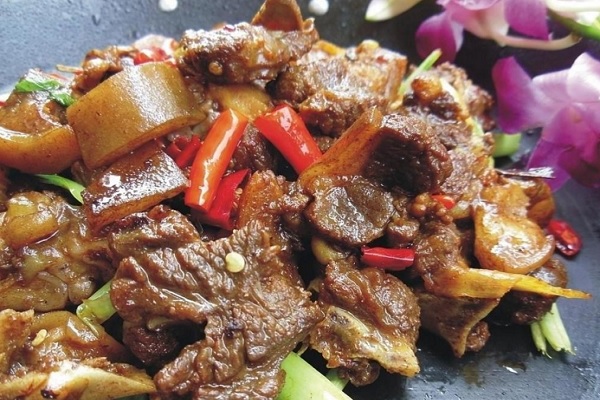 孕婦能吃狗肉嗎_燉狗肉的做法_狗肉煲醬 孕婦能吃狗肉嗎 燉狗肉的做法