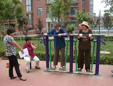 如何正確使用公共運動器材?