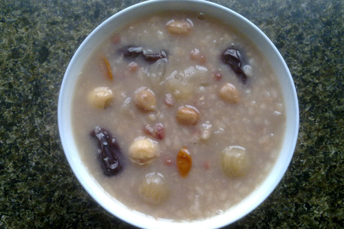 你會做桂圓銀耳蓮子八寶粥嗎