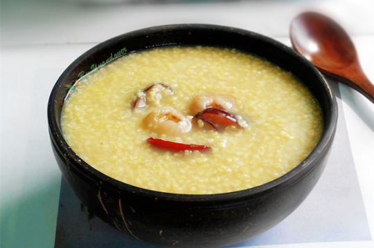 桂圓紅棗小米糊怎麼做_營養價值_營養功效 桂圓紅棗小米糊