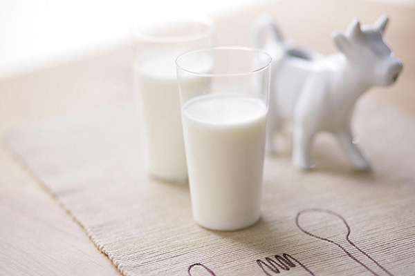 孕婦喝純牛奶好嗎