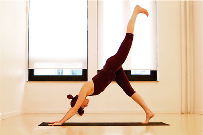 5個加單減肥瑜伽動作 5個加單減肥瑜伽動作