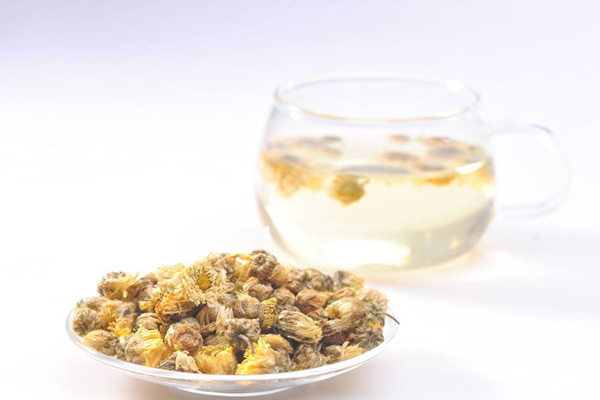 春季喝菊花茶的作用_春季喝菊花茶的禁忌 菊花茶