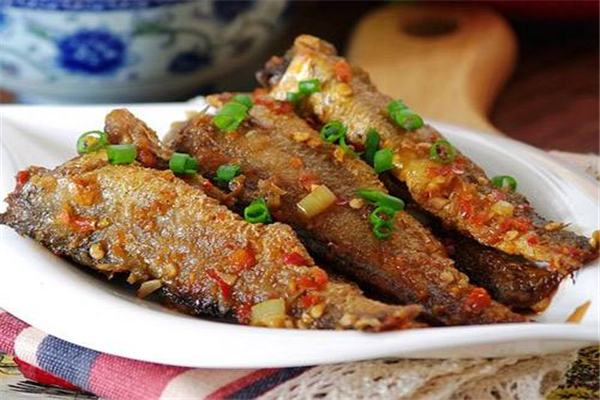 蒜燒小黃魚的做法介紹