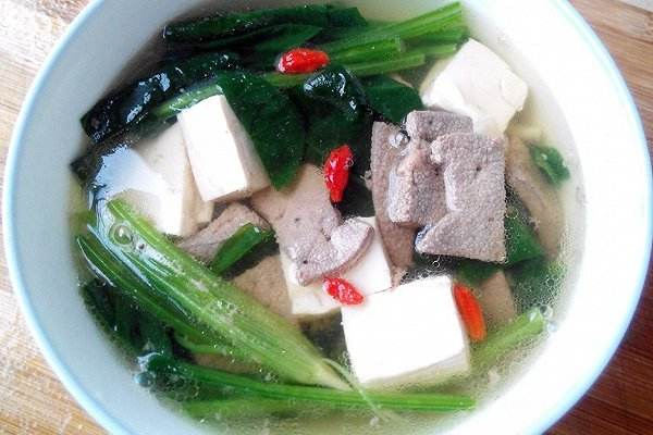 菠菜豬肝湯