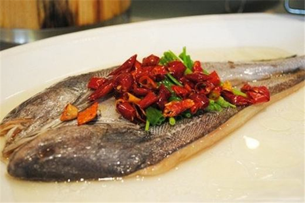 虹鱒魚的做法_清蒸虹鱒魚的做法 清蒸虹鱒魚的做法介紹