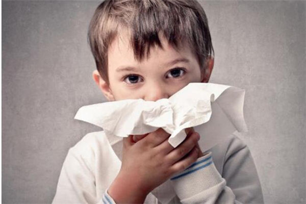 孩子流鼻血怎麼辦？預防和處理方法一定要學