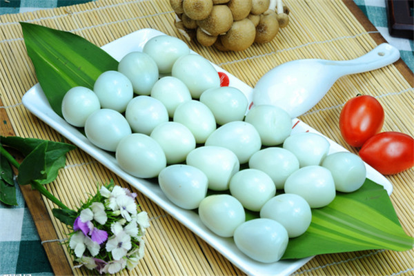 焦慮易失眠 女性失眠不妨多吃八種食物