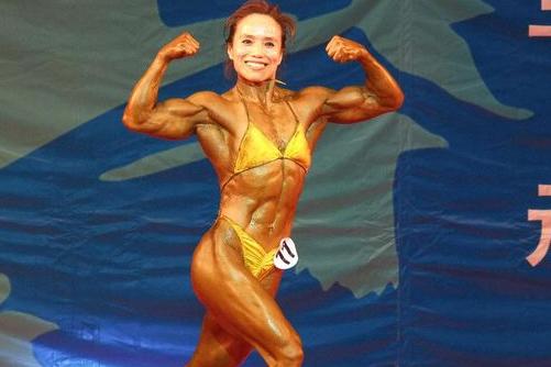 健美張萍 世界女子健美排行榜上名列第九位