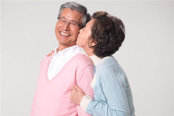 老人失眠是怎麼回事_老人失眠怎樣調理 老人失眠