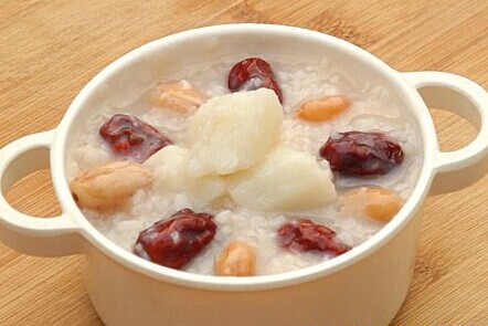 陰虛火旺型失眠就吃小麥糯米粥