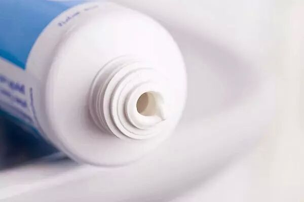 牙膏可以洗臉嗎,白糖,洗臉,香皂,冷水