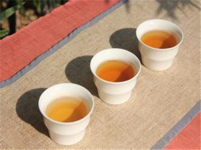黃金白茶是什麼