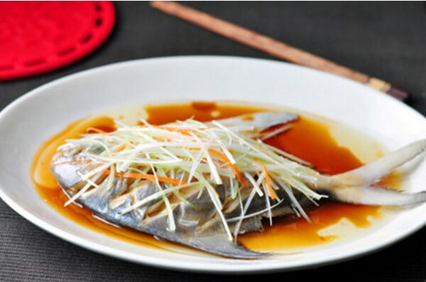 平魚的做法,燉平魚