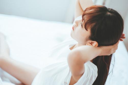 簡易拉筋減肥操 早上起床就做起