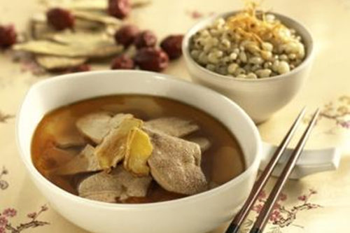 月子餐的營養結構特點