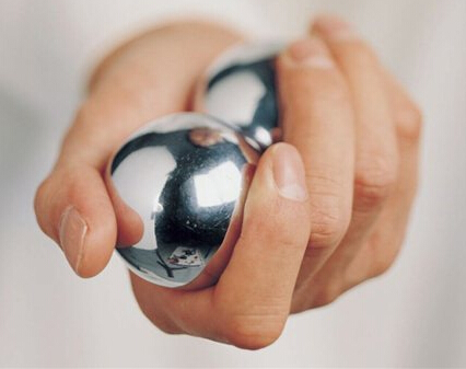 老人使用健身球有什麼好處 老人使用健身球有什麼好處