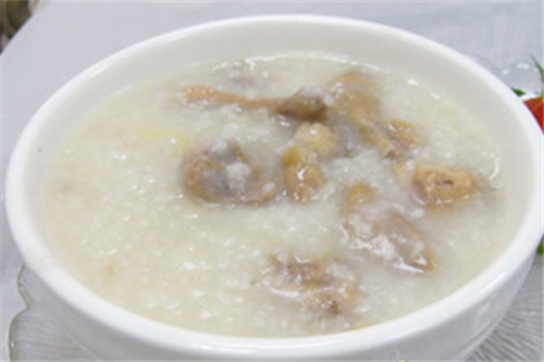 產婦乳汁不夠就喝豬蹄粥