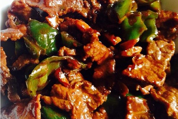 炒牛肉的做法,炒牛肉,芹菜