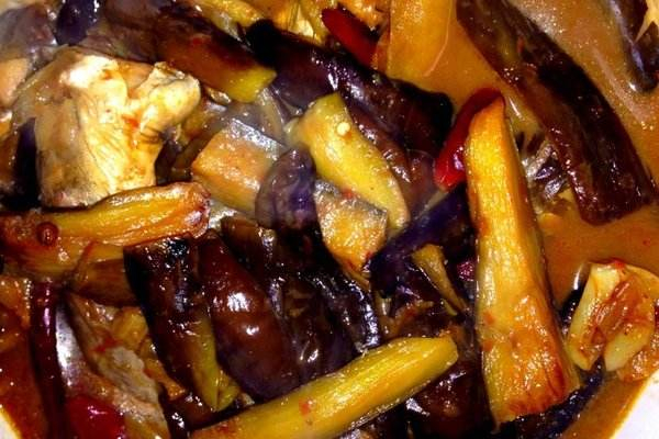 鯰魚燉茄子的做法_鯰魚燉茄子 鯰魚燉茄子的做法大全