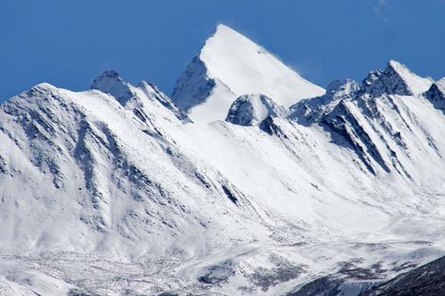 雪寶頂 一座被人們遺忘在角落的雪山