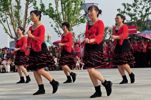 跳舞註意事項 中老年人跳舞要註意什麼