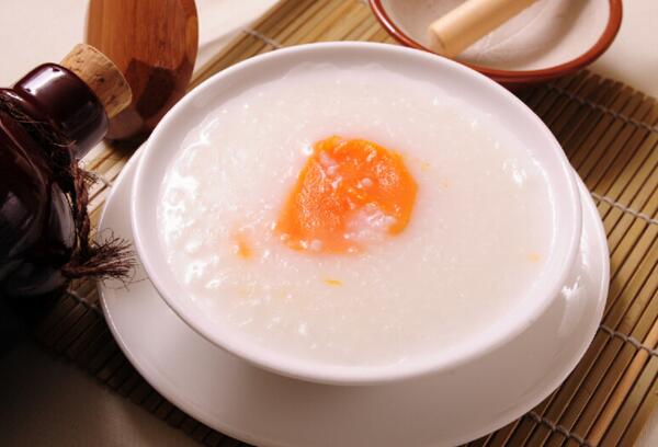 四款冬季美容養顏粥 吃出滑嫩好肌膚