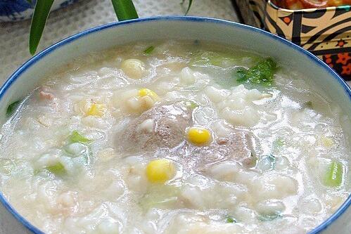玉米燕麥豬肝粥 吃點粗糧養腸胃 玉米燕麥豬肝粥 吃點粗糧養腸胃