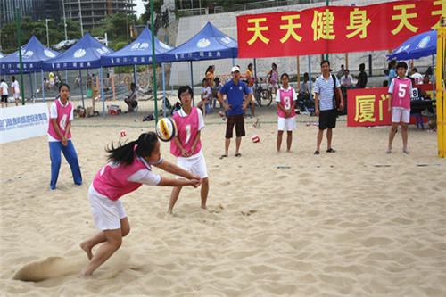 夏季最適合來一次沙灘健身運動