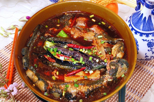 鯰魚燉茄子的做法_鯰魚燉茄子 鯰魚燉茄子的做法大全介紹