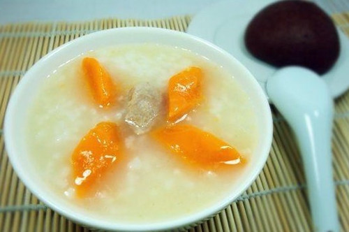 淮山胡蘿卜排骨粥 緩解消化不良 淮山胡蘿卜排骨粥 緩解消化不良
