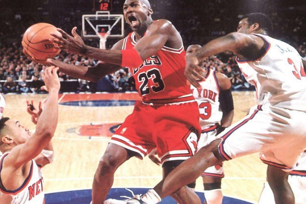 新生打籃球猝死 教你正確的打籃球