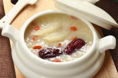 腸胃不好多吃山藥大棗養生粥