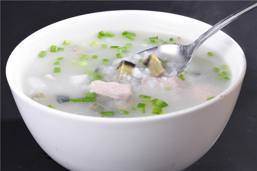 皮蛋瘦肉粥做法大全 老年人不宜多吃 皮蛋瘦肉粥做法大全 老年人不宜多吃