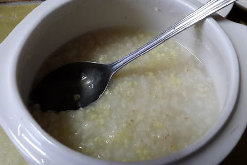 別樣風味:小米大米粥